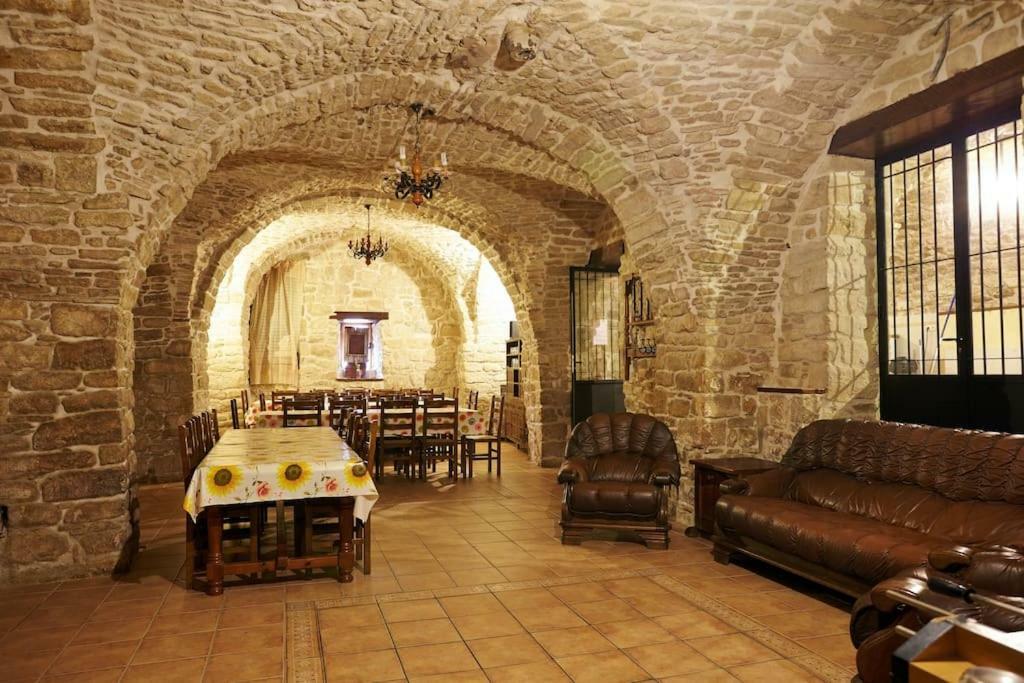 El Diezmo Artajona Εξωτερικό φωτογραφία